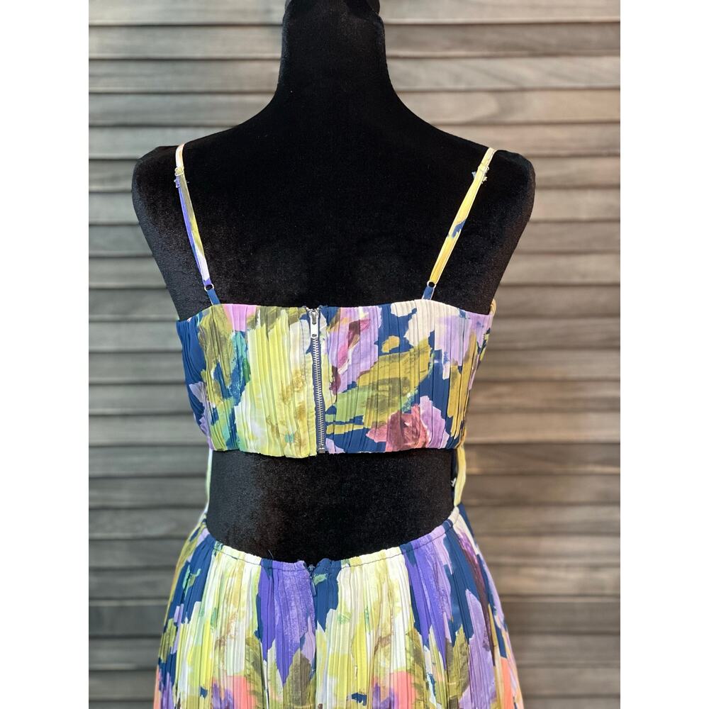 Lulus Holloway Watercolor Floral Pleated Chiffon Maxi Dress Size M Dark Blue - Picture 7 of 12